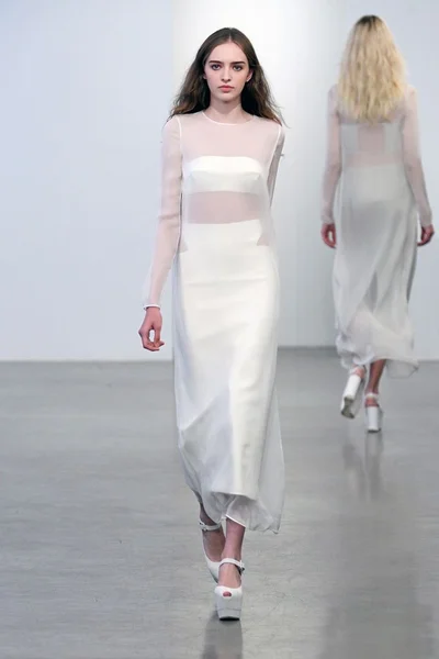 Look 22